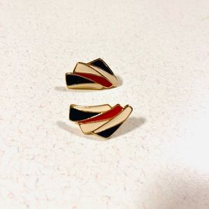 Vintage TRIFARI EARRINGS 1970’s